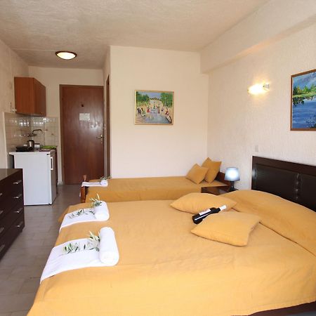 Elounda Olive Garden Apts & Studios Kültér fotó